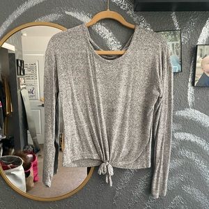 Gray long sleeve super soft top- size M